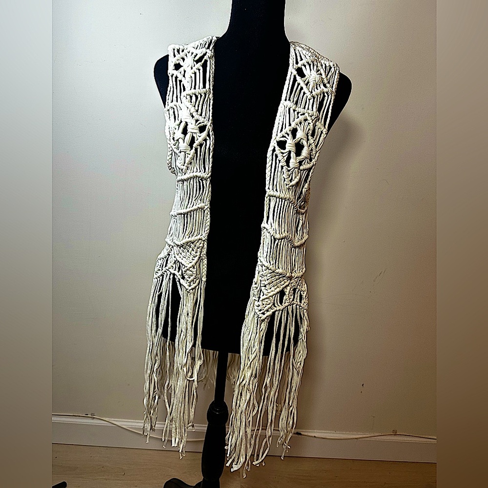 H&M COACHELLA White Cotton Macramé Open Vest with Fringe Women’s  Size XS